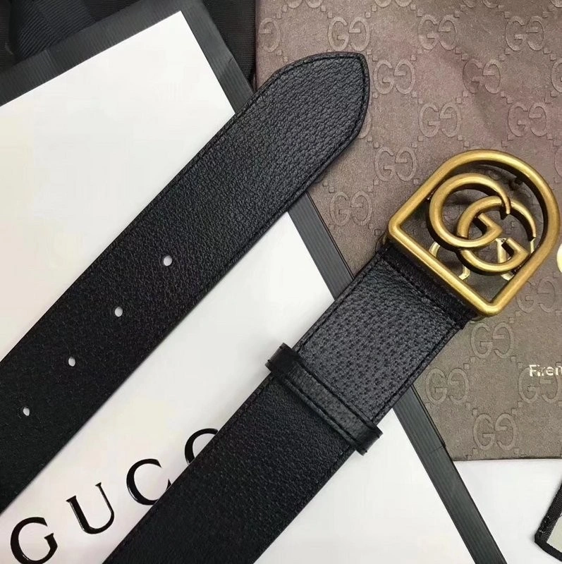 Gucci ‎Leather belt with framed Double G 495128