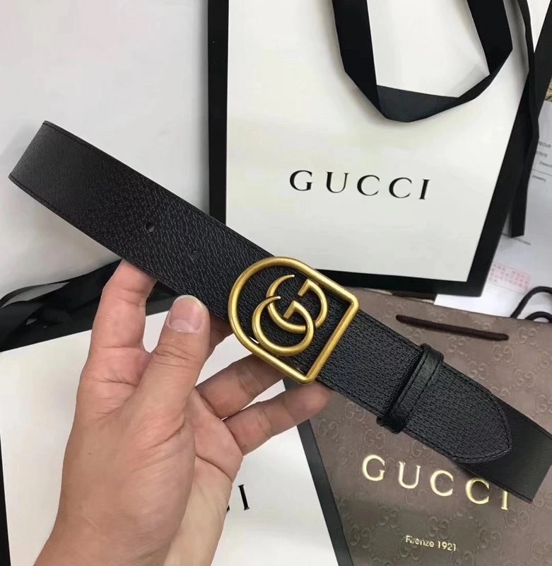 Gucci ‎Leather belt with framed Double G 495128