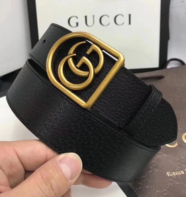 Gucci ‎Leather belt with framed Double G 495128