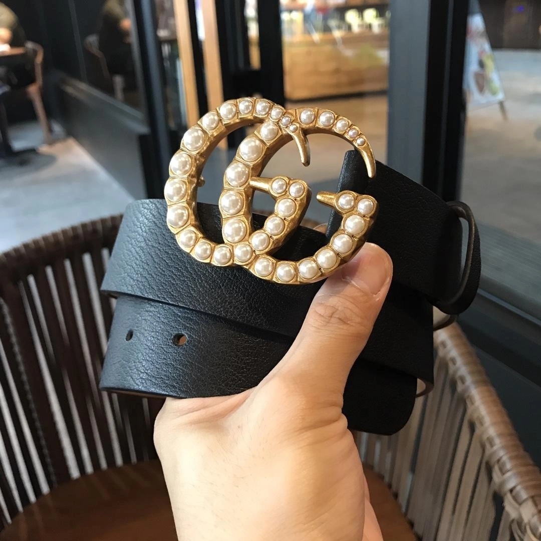 Gucci Leather belt with pearl Double G 453260