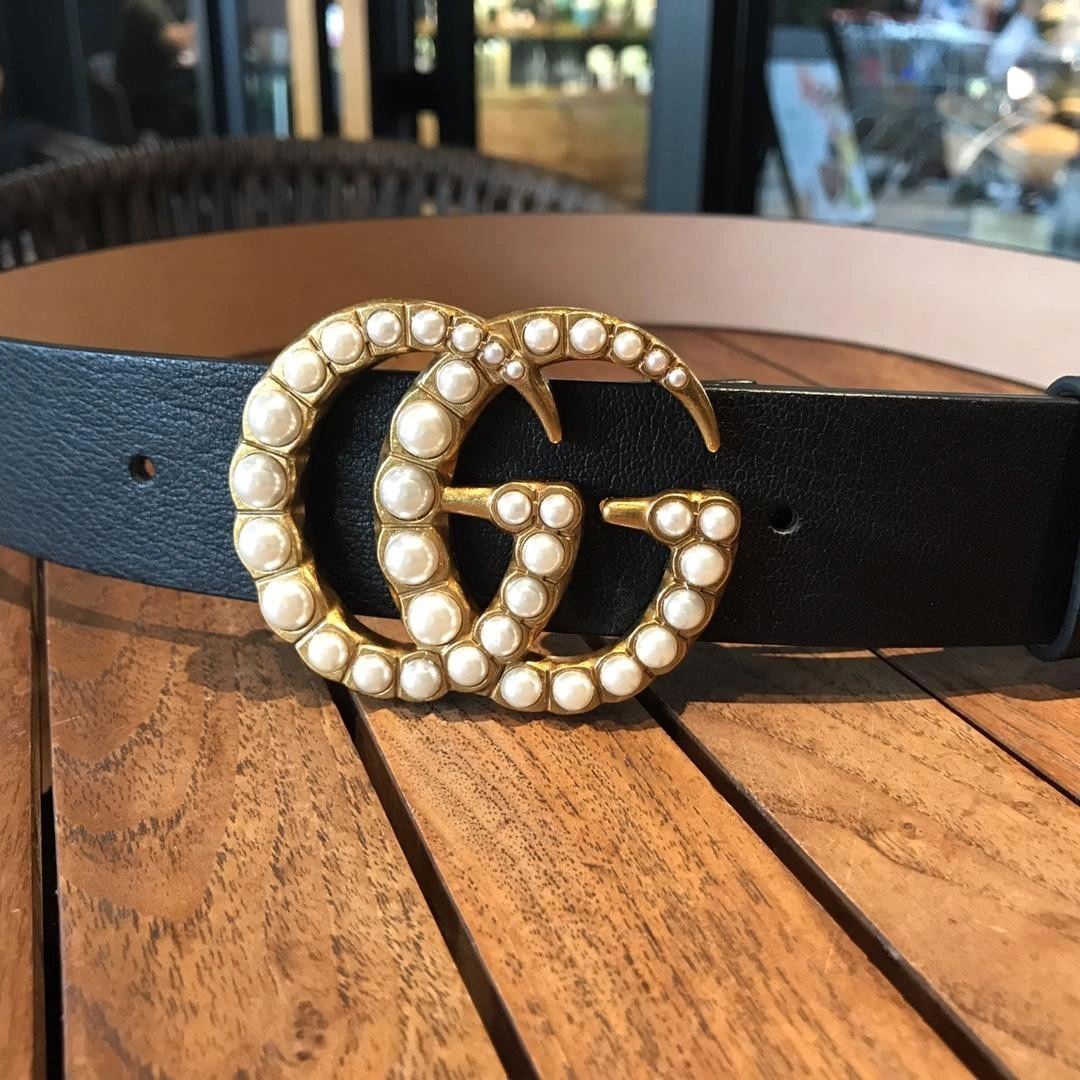 Gucci Leather belt with pearl Double G 453260