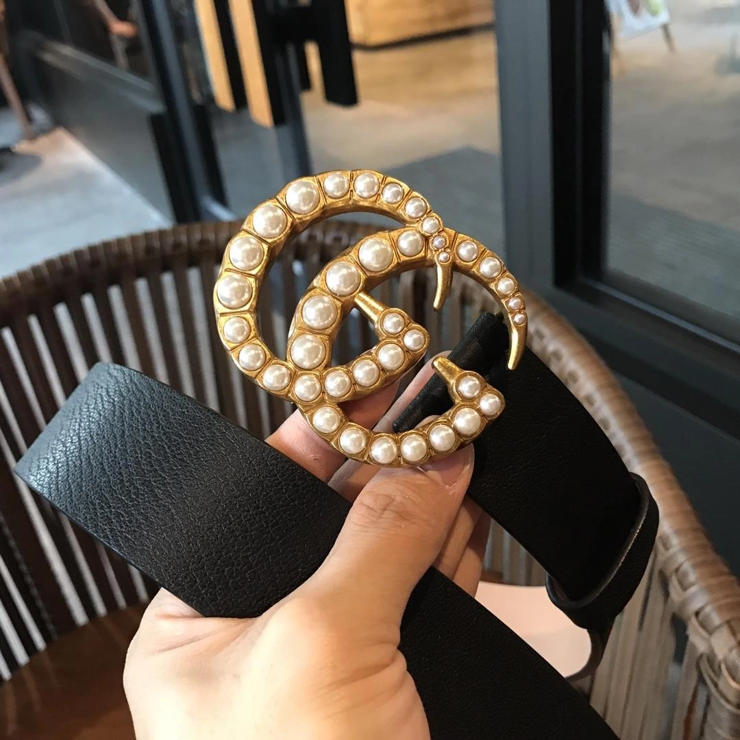 Gucci Leather belt with pearl Double G 453260