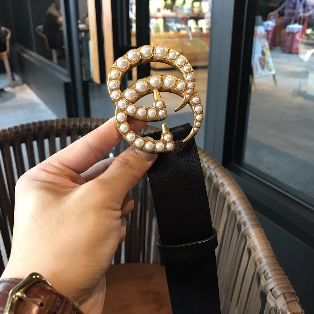 Gucci Leather belt with pearl Double G 453260