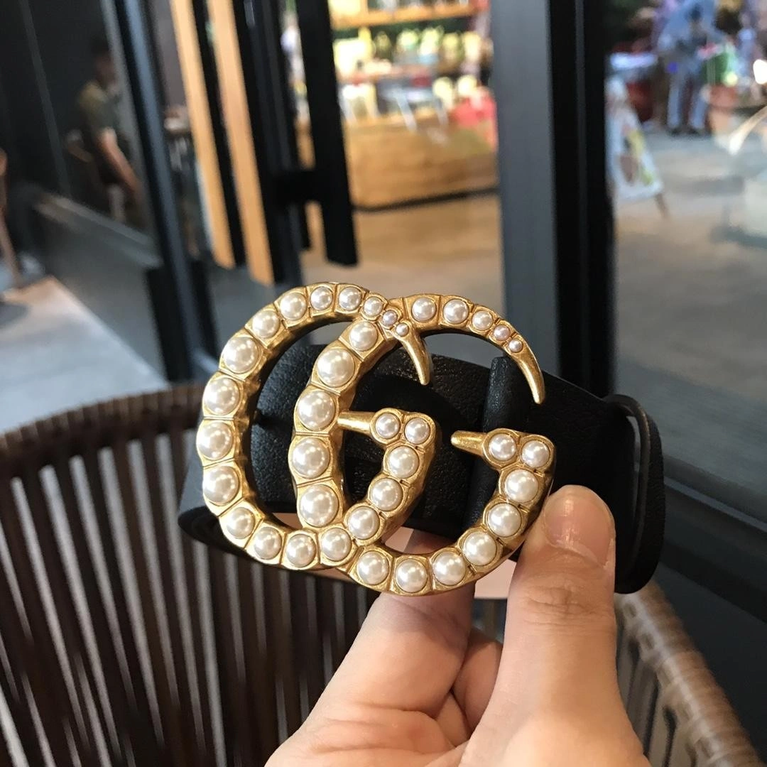 Gucci Leather belt with pearl Double G 453260