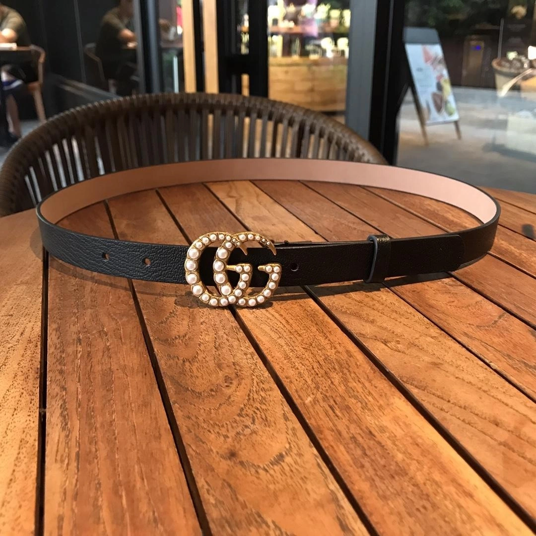 Gucci Leather belt with pearl Double G buckle 476342
