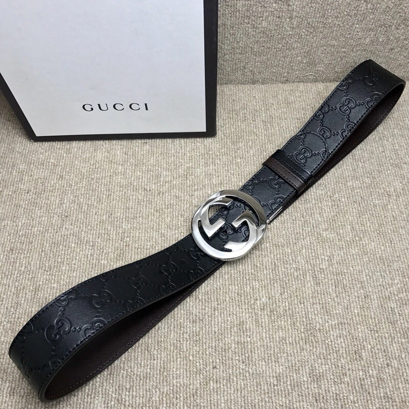 Gucci Reversible Gucci Signature belt 473030-1