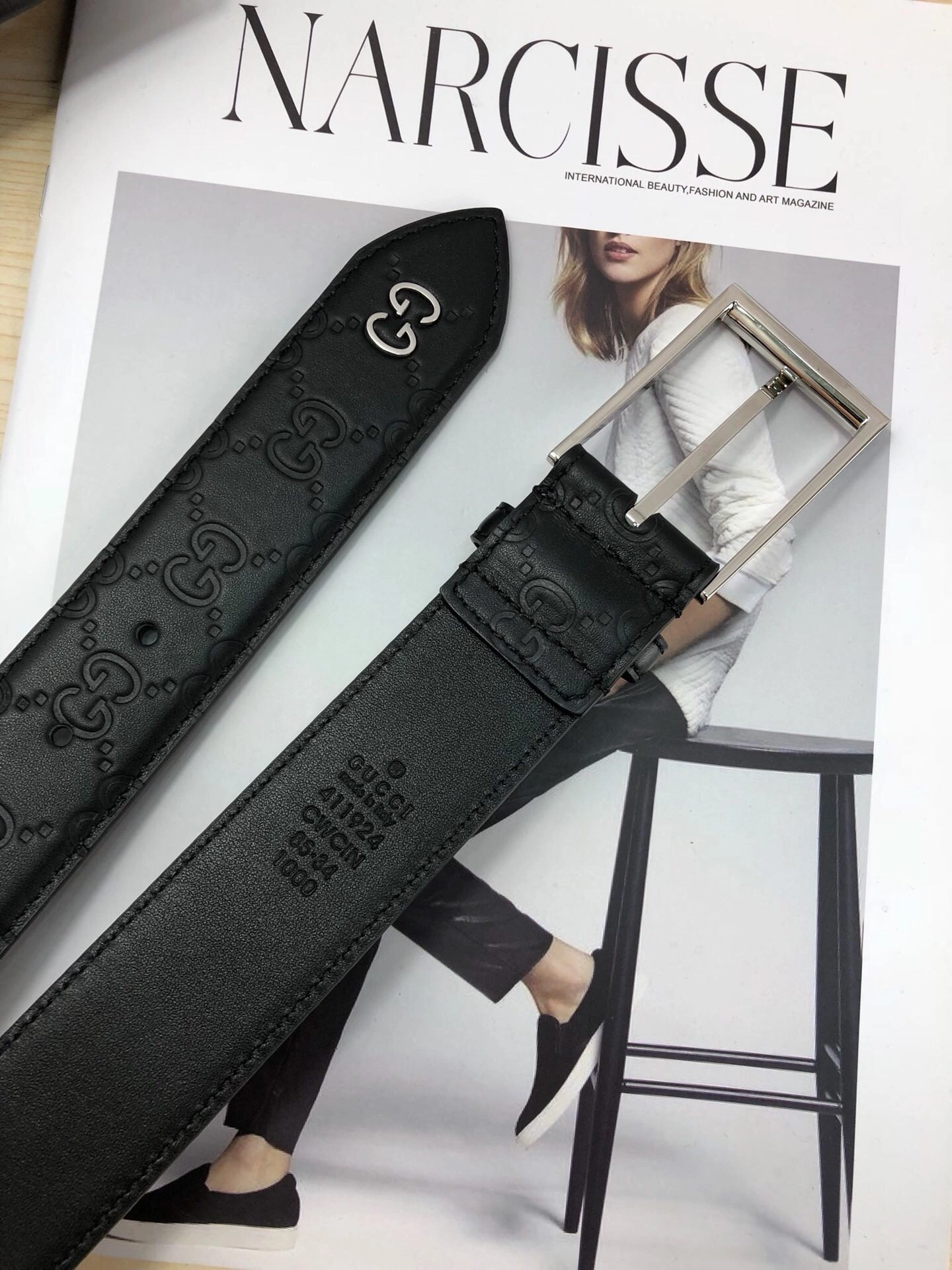 Gucci Reversible Gucci Signature belt 523306