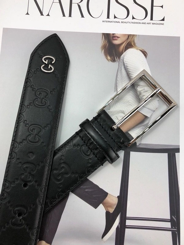 Gucci Reversible Gucci Signature belt 523306