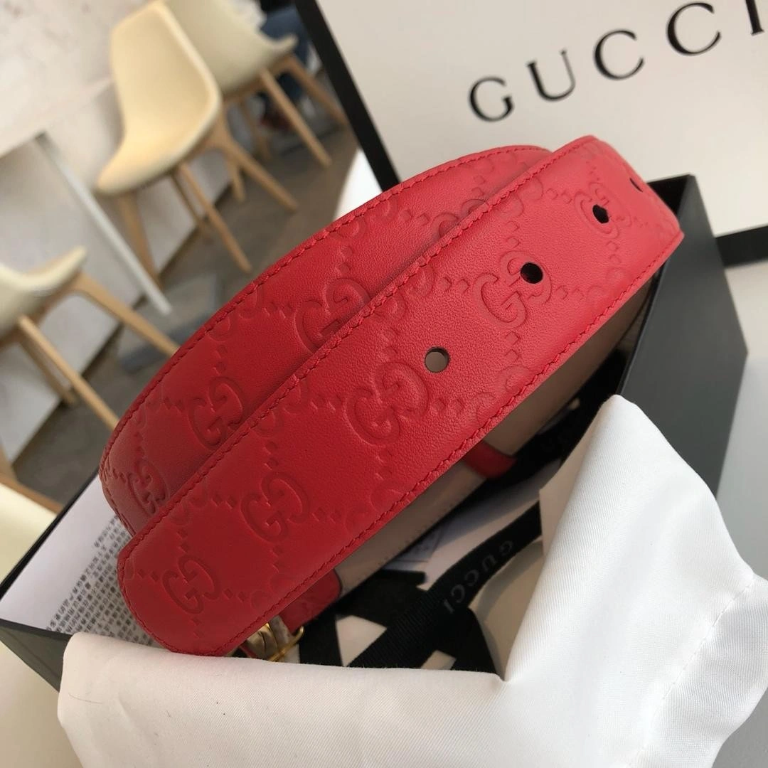 Gucci Signature leather belt 370543