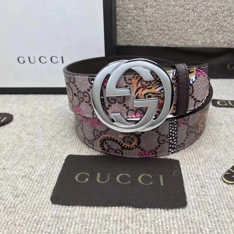 Gucci Tiger print belt W12180