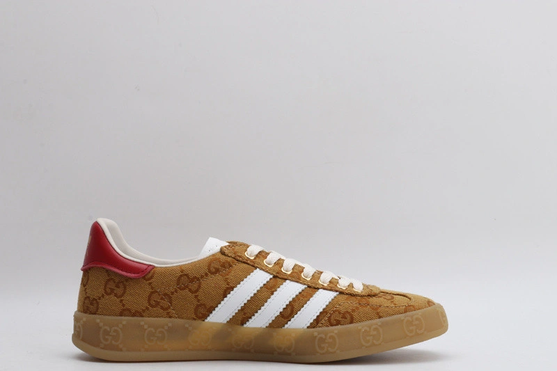 Guci  &  Adidas  Sneaker