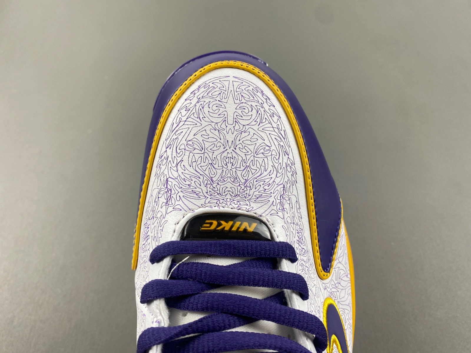 Huarache 2K4 'Kobe Laser'  309957-153