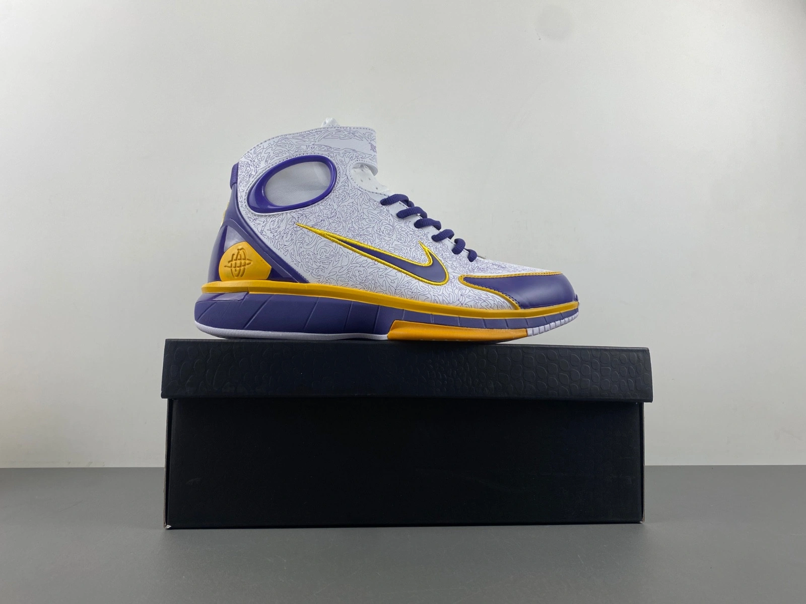 Huarache 2K4 'Kobe Laser'  309957-153
