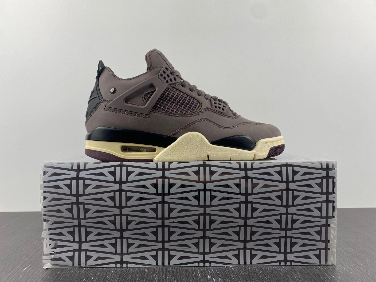 JORDAN 4 RETRO A MA MANIÉRE VIOLET ORE - DV6773-220