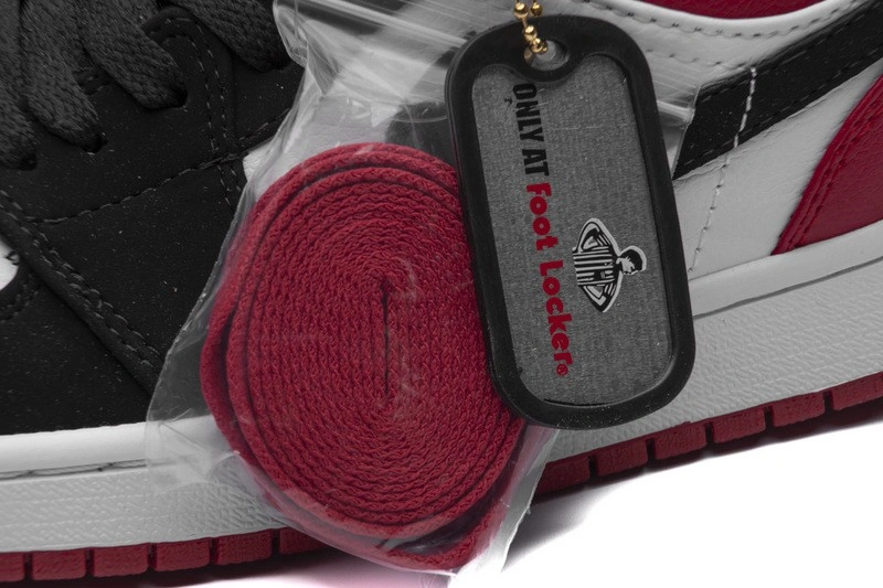 Jordan 1 Low Black Toe  553558-116