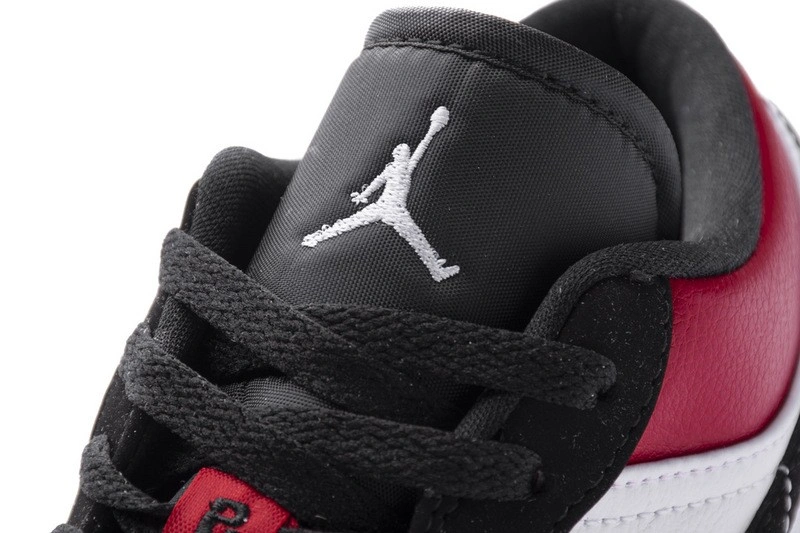 Jordan 1 Low Black Toe  553558-116
