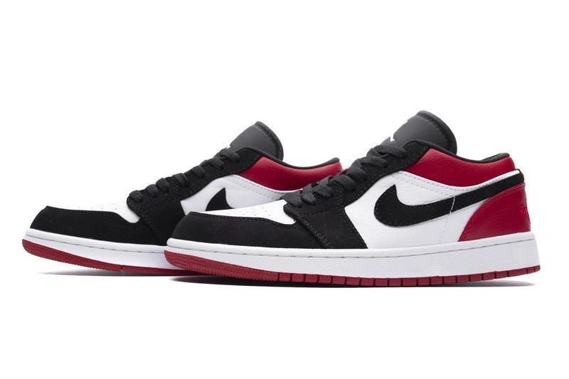 Jordan 1 Low Black Toe  553558-116