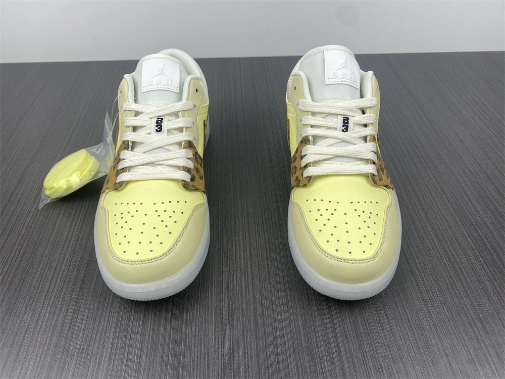 Jordan 1 Low Crimson Tint - 553558-034