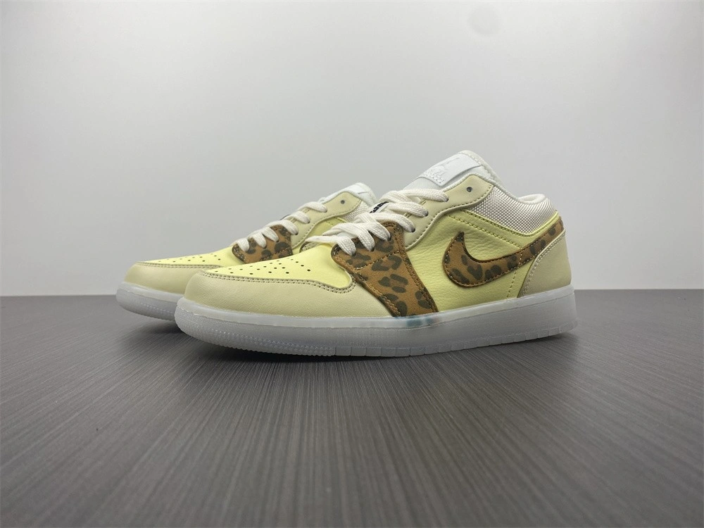 Jordan 1 Low Crimson Tint - 553558-034