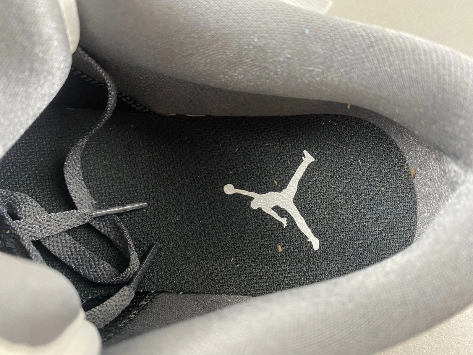 Jordan 1 Low Dark Grey (Women's) - DC0774-102