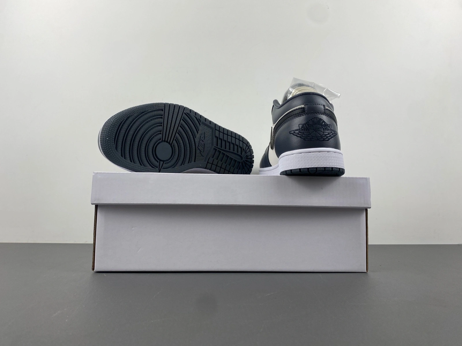 Jordan 1 Low Dark Grey (Women's) - DC0774-102