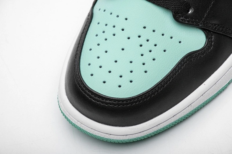 Jordan 1 Low Emerald Toe  553558-117