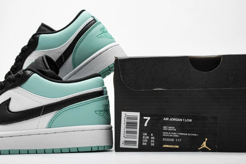 Jordan 1 Low Emerald Toe  553558-117