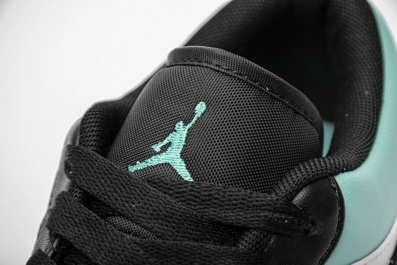 Jordan 1 Low Emerald Toe  553558-117