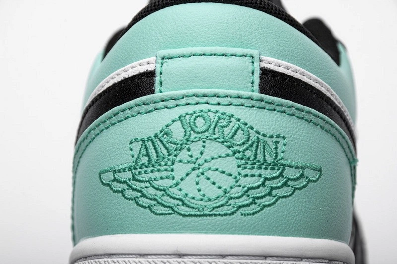 Jordan 1 Low Emerald Toe  553558-117