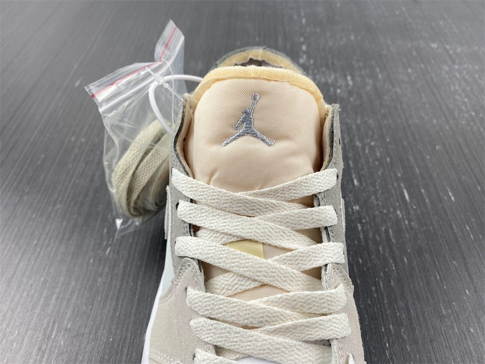 Jordan 1 Low Inside Out White Phantom - DN1635-100