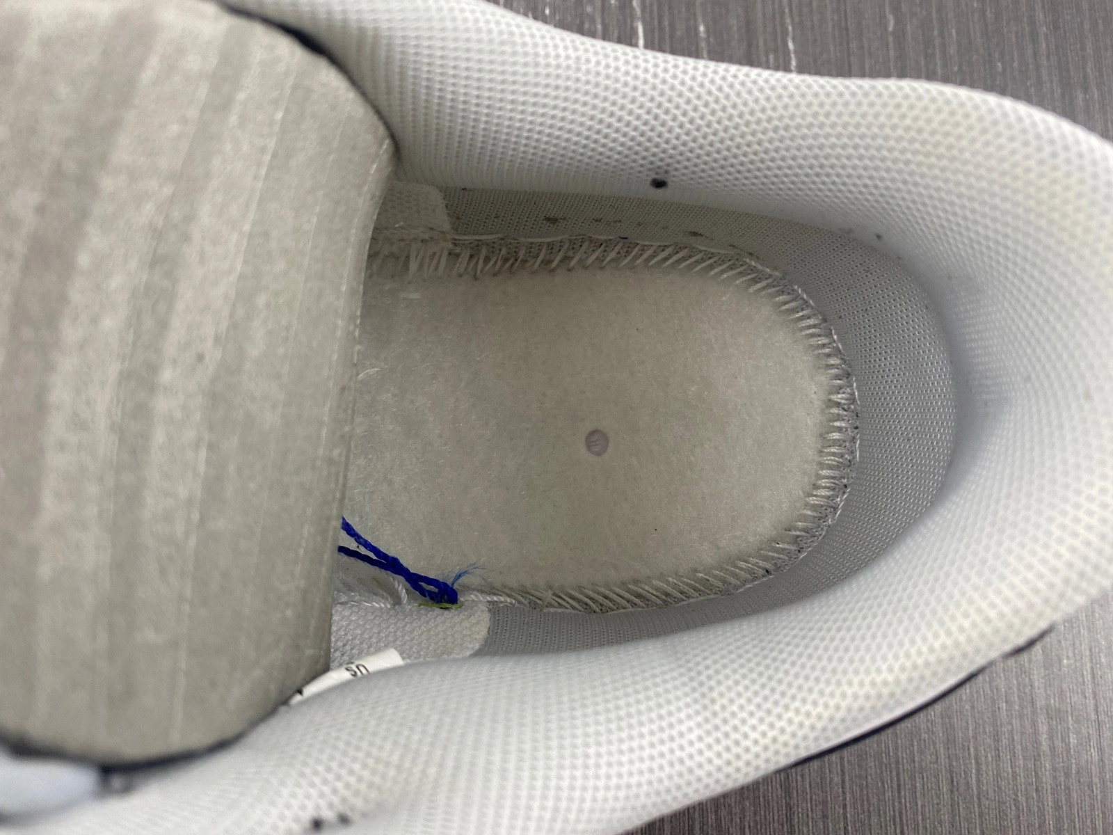 Jordan 1 Low OG Bleached Coral - CZ0790-061