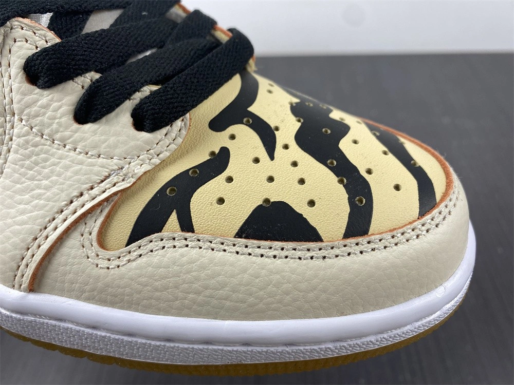 Jordan 1 Low OG Year of the Tiger - DH6932-100