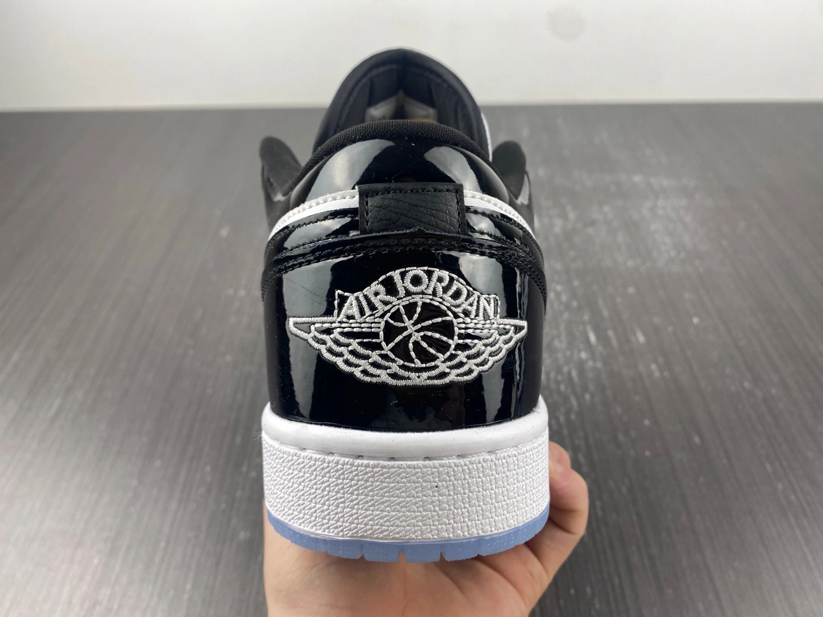 Jordan 1 Low SE Concord - DV1309-100
