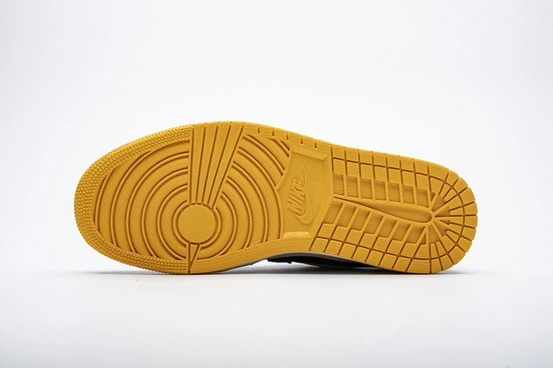 Jordan 1 Low Sail University Gold Black  553558-127