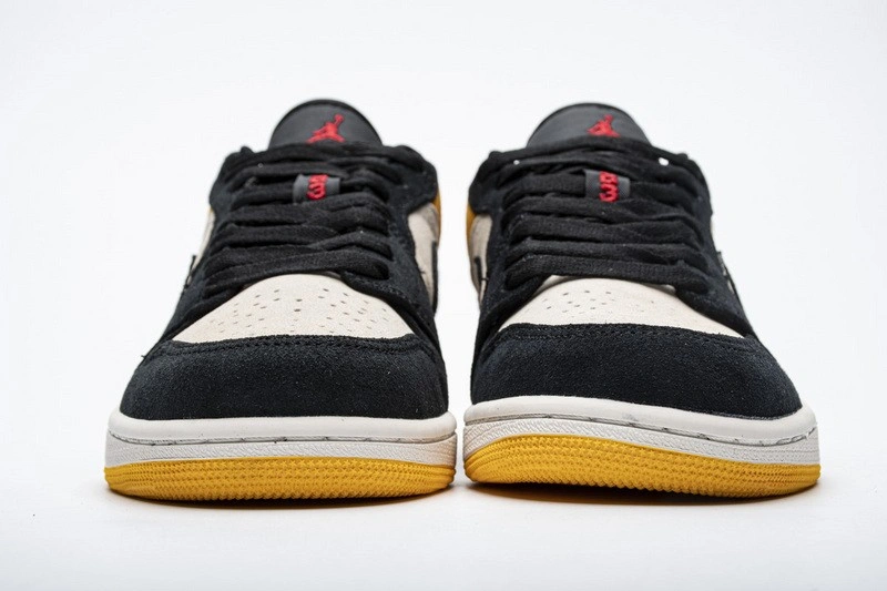 Jordan 1 Low Sail University Gold Black  553558-127