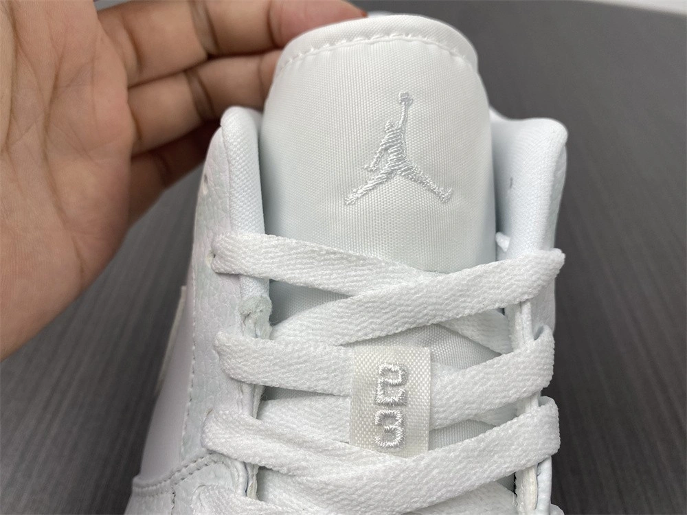 Jordan 1 Low Triple White Tumbled Leather - 553558-130