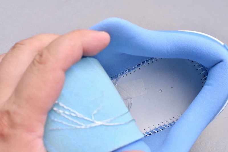Jordan 1 Low UNC (W)  AO9944-441