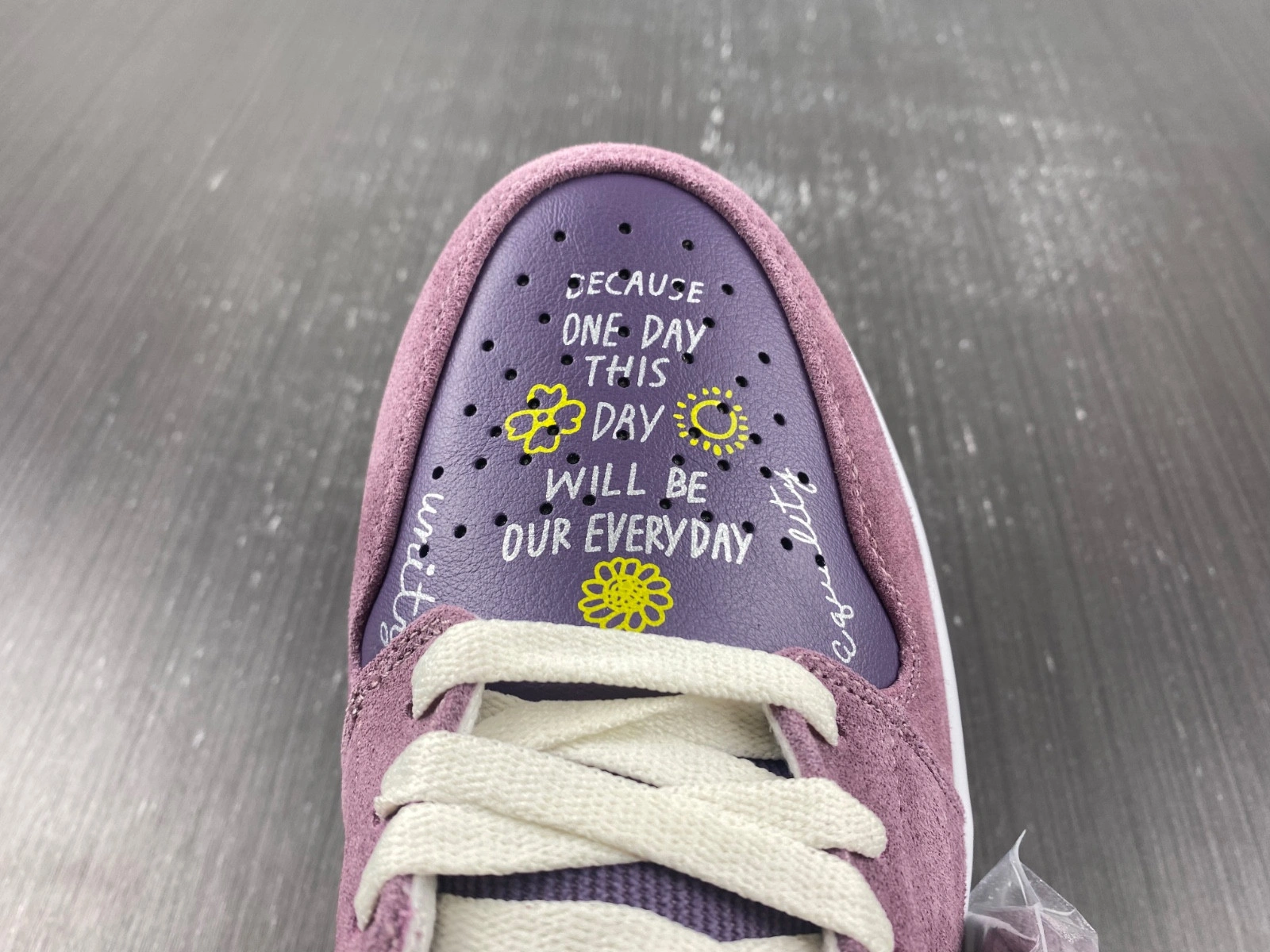Jordan 1 Low Unity (W) - DR8057-500