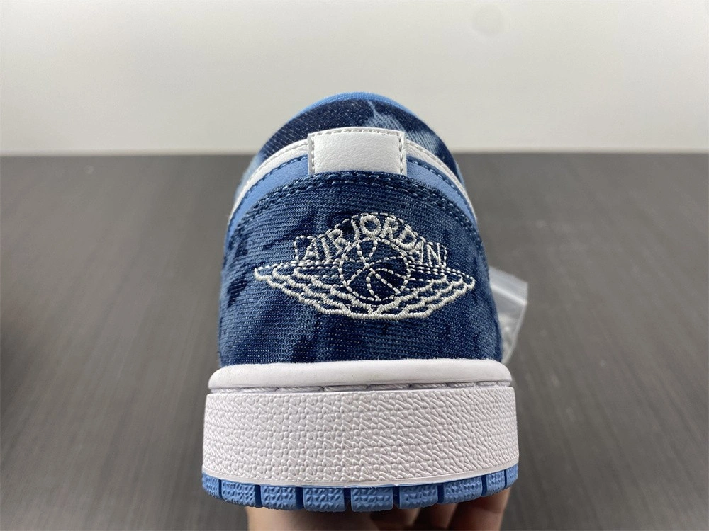 Jordan 1 Low Washed Denim (GS) - DM8947-100