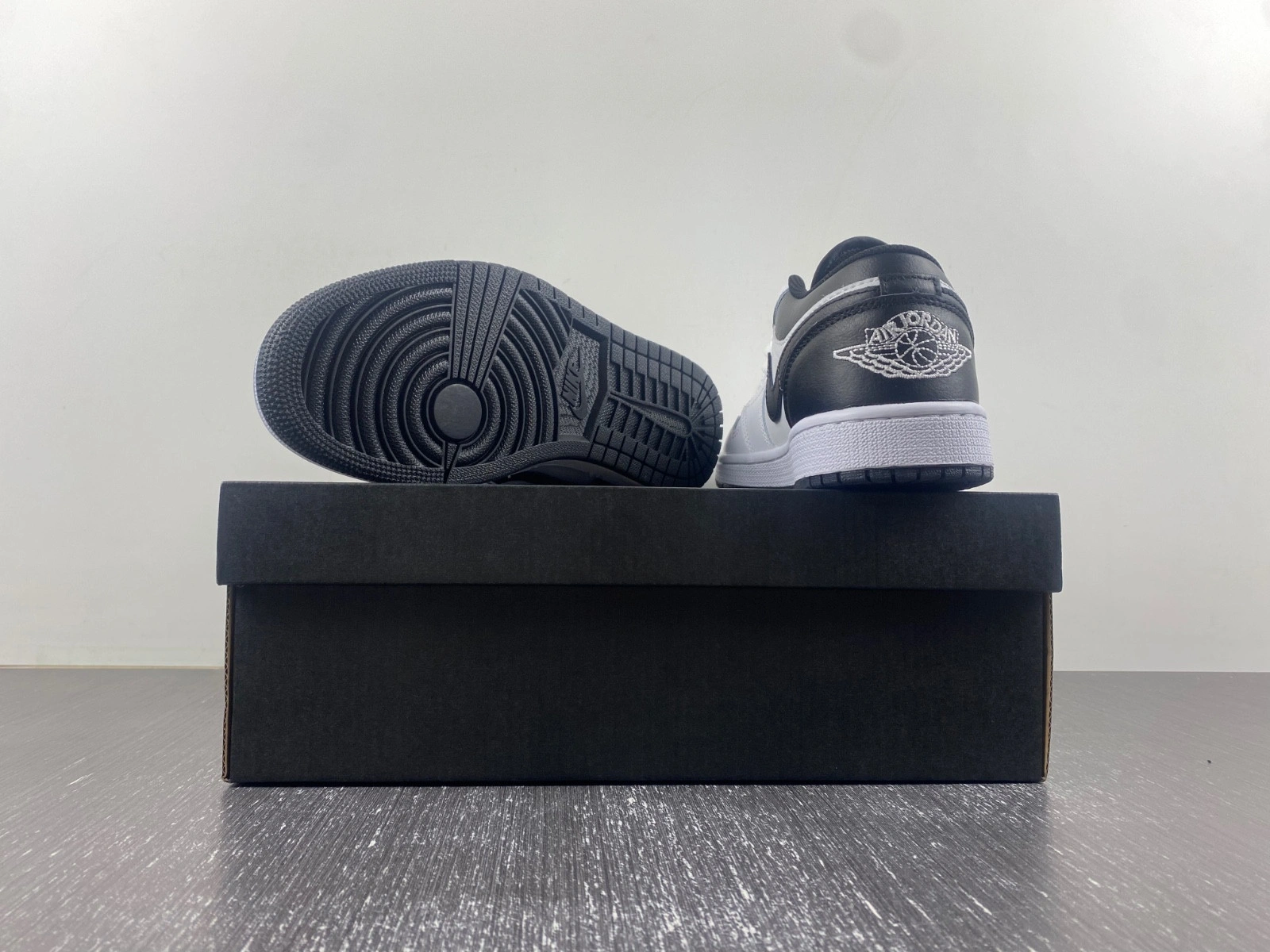 Jordan 1 Low White Black Men's - 553558-132