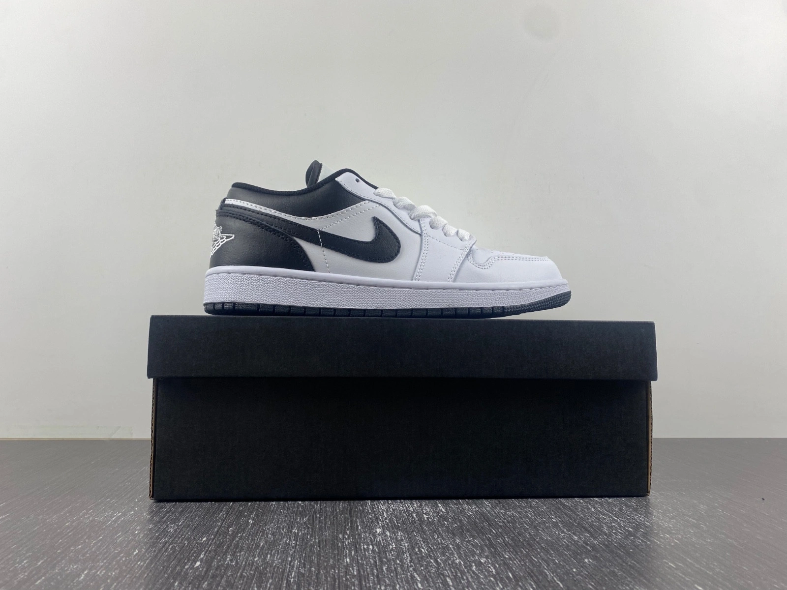 Jordan 1 Low White Black Men's - 553558-132