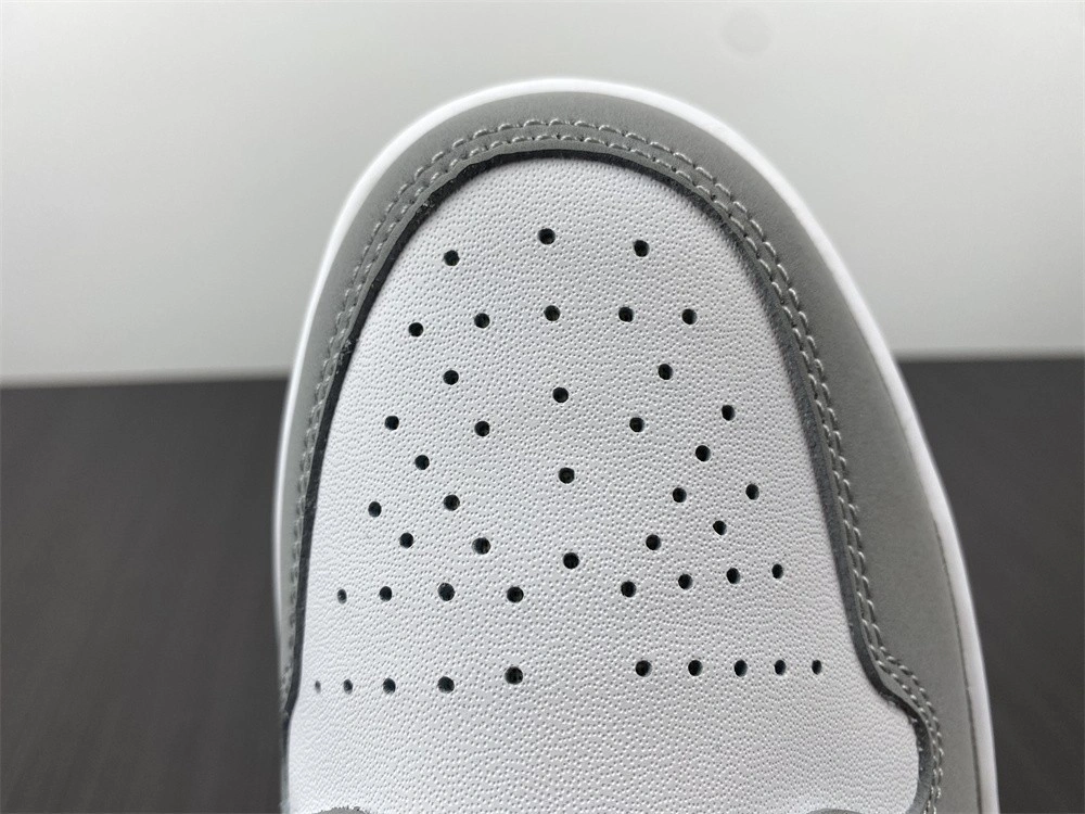 Jordan 1 Low Wolf Grey (W) - DC0774-105