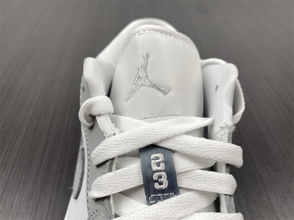 Jordan 1 Low Wolf Grey (W) - DC0774-105