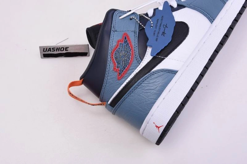 Jordan 1 Mid Fearless Facetasm  CU2802-100