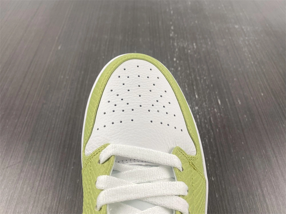 Jordan 1 Mid Green Python (W) - DV2959-113
