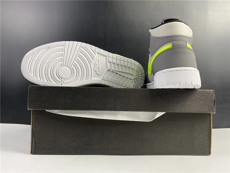 Jordan 1 Mid Gunsmoke Volt  554724-072