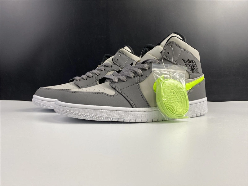 Jordan 1 Mid Gunsmoke Volt  554724-072