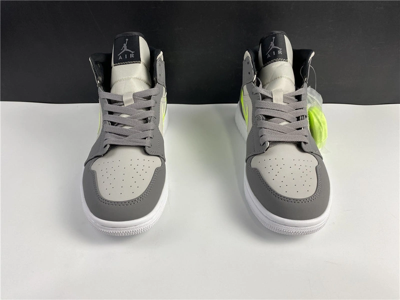 Jordan 1 Mid Gunsmoke Volt  554724-072