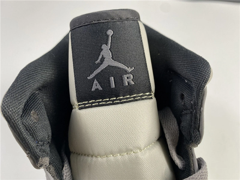 Jordan 1 Mid Gunsmoke Volt  554724-072