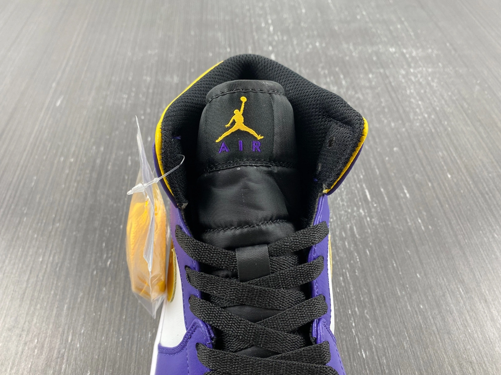 Jordan 1 Mid Lakers (2022) - DQ8426-517